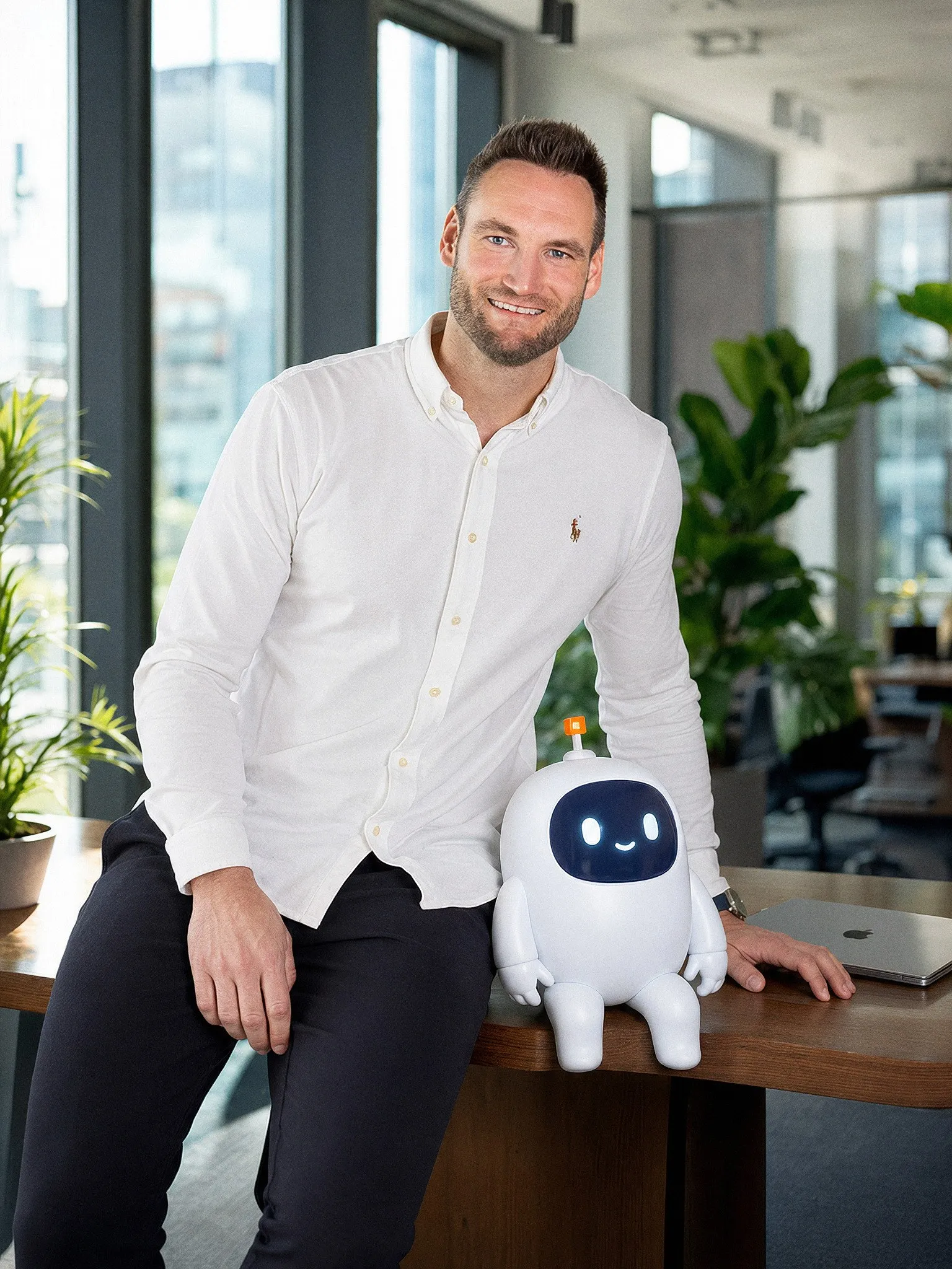 Oliver Leifken mit Ranky, der RankMeister-Figur